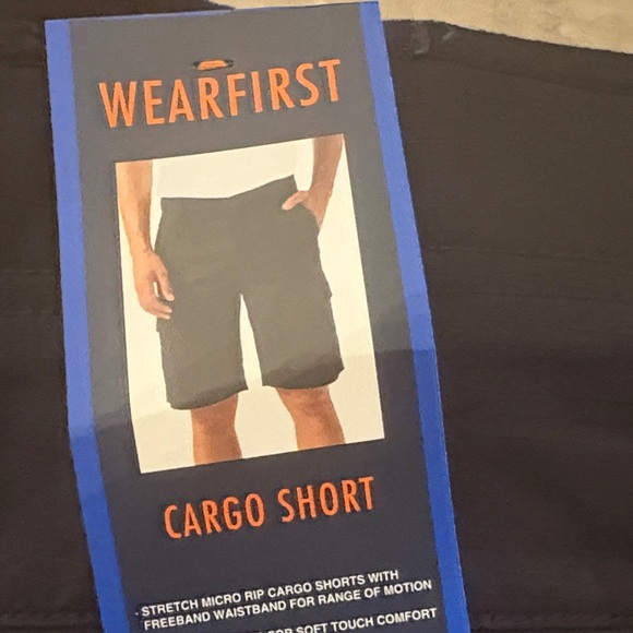 Wearfirst Men's Black Cargo Shorts - Picture 1 of 3
